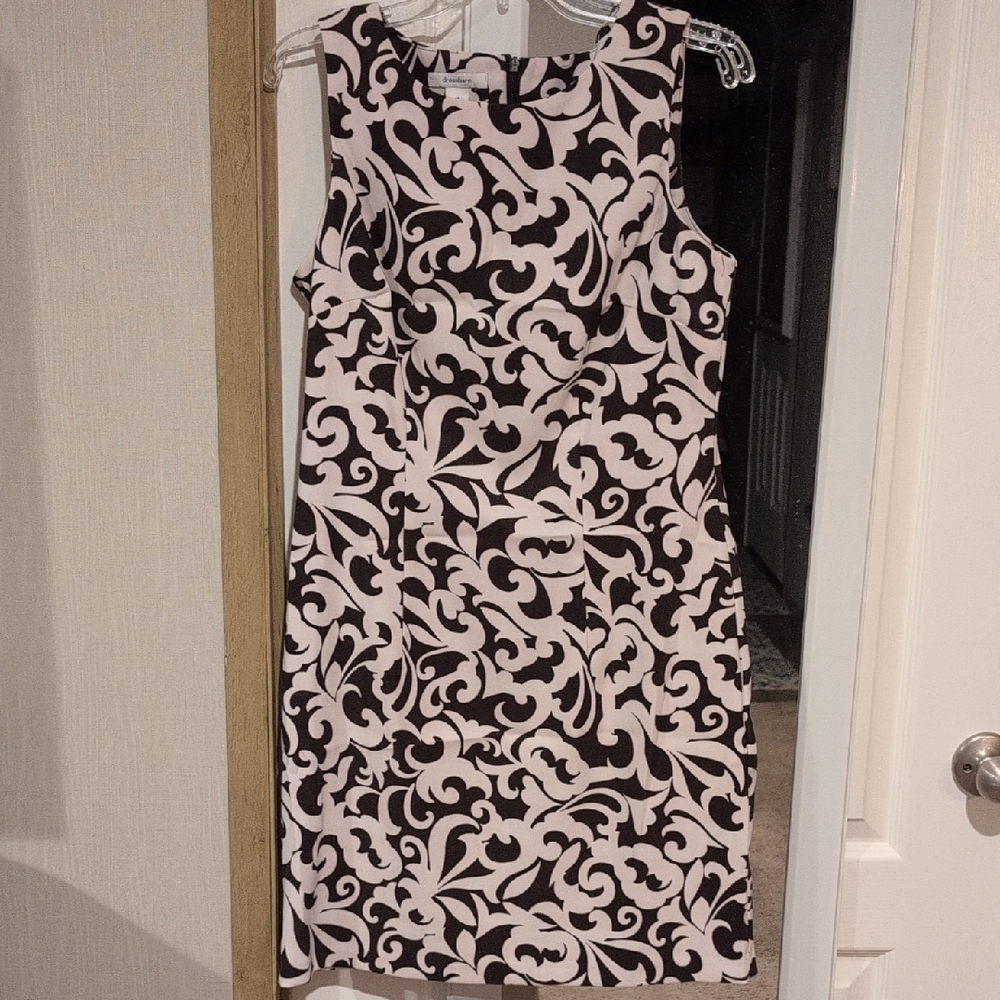 Sleeveless Dark Brown & White Patterned Shift Dress